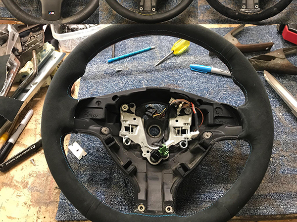 Steering wheel retrim